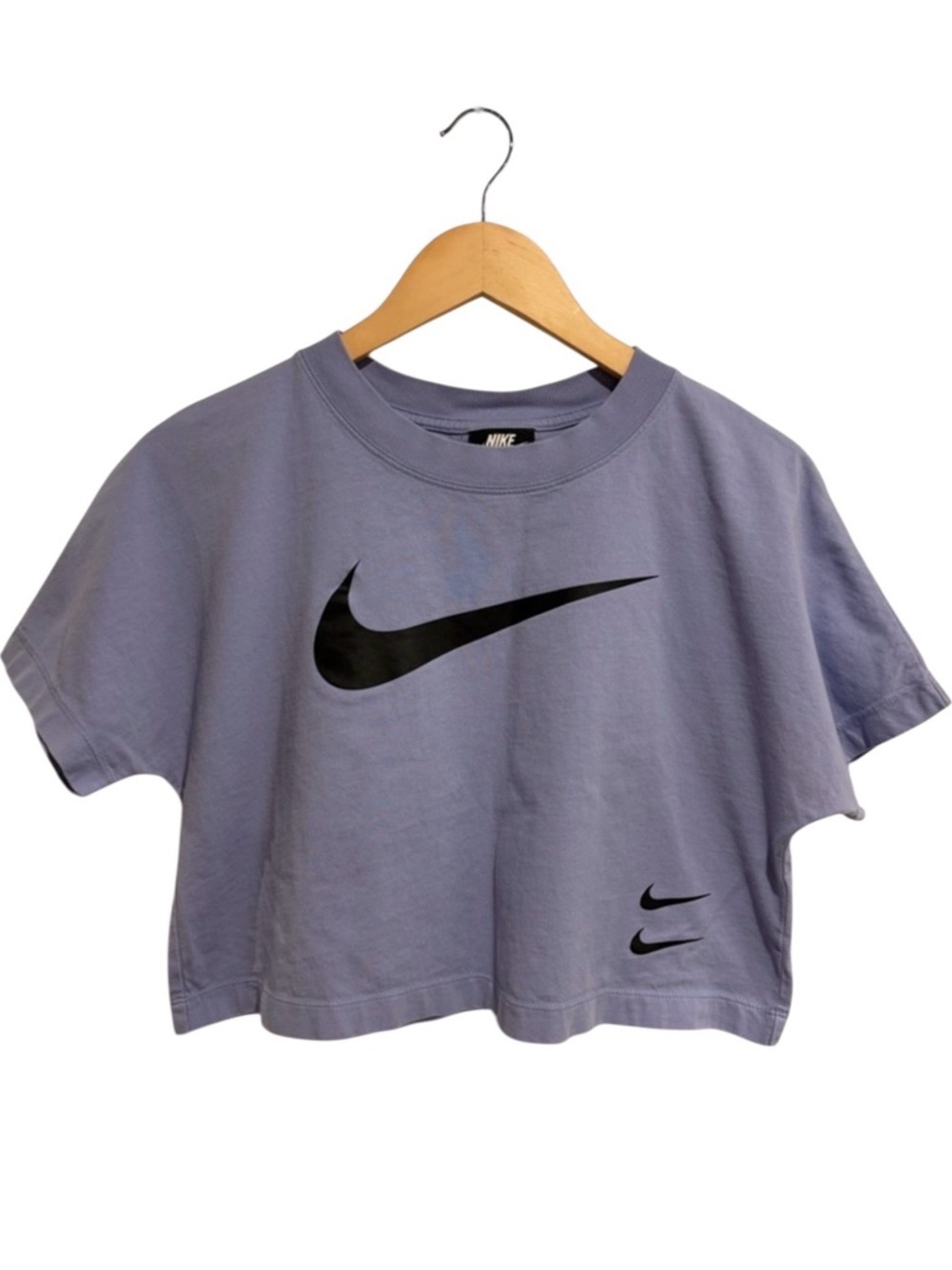 Nike Lavender Cropped Tee with Black Swooshes Medium 100% Cotton